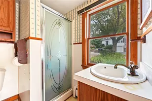 11 Riverview Dr, Barrington, RI 02806 - Photo 36