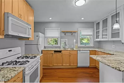 217 Bay View Avenue, Cranston, RI 02905 - Photo 4