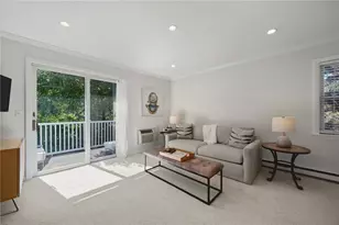 364 Bellevue Ave, Newport, RI 02840 - Photo 4