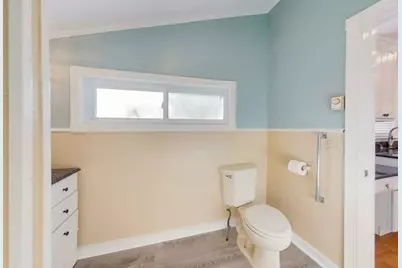 62 Roseneath Avenue, Newport, RI 02840 - Photo 12