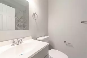 184 Avenue C, Woonsocket, RI 02895 - Photo 16