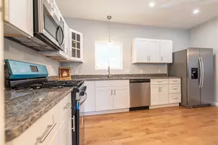 184 Avenue C, Woonsocket, RI 02895 - Photo 8