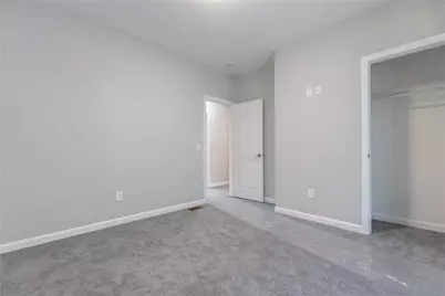 184 Avenue C #-2, Woonsocket, RI 02895 - Photo 10