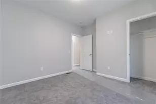 184 Avenue C, Woonsocket, RI 02895 - Photo 10
