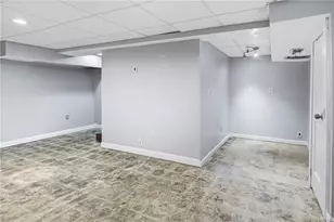 26 Tryon Ave, East Providence, RI 02916 - Photo 38