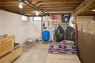 43 Bayview Dr, West Warwick, RI 02893 - Photo 44