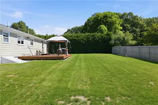 43 Bayview Dr, West Warwick, RI 02893 - Photo 14