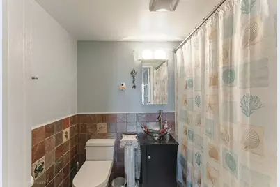 317 America Street, Newport, RI 02840 - Photo 18