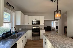 272 Veazie St, Providence, RI 02904 - Photo 2