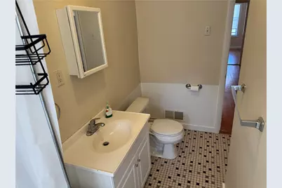 690 Elm Street Street #2R, Woonsocket, RI 02895 - Photo 8