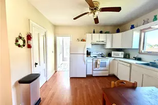 63 Bowery St, Newport, RI 02840 - Photo 4