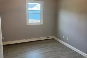 69 Silver Lake Ave, Providence, RI 02909 - Photo 6