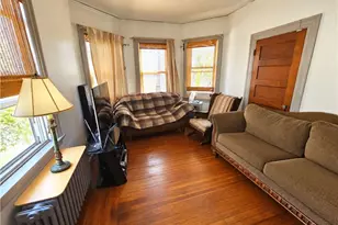 29 Laura St, Providence, RI 02907 - Photo 4