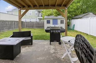 20 Oakton St, Woonsocket, RI 02895 - Photo 14