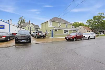 20 Oakton Street, Woonsocket, RI 02895 - Photo 2