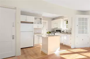 14 Taft Ave, Providence, RI 02906 - Photo 6