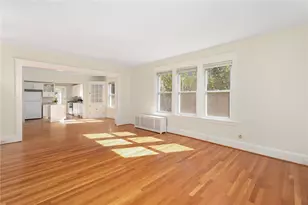 14 Taft Ave, Providence, RI 02906 - Photo 4
