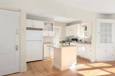 14 Taft Avenue, Providence, RI 02906 - Photo 6