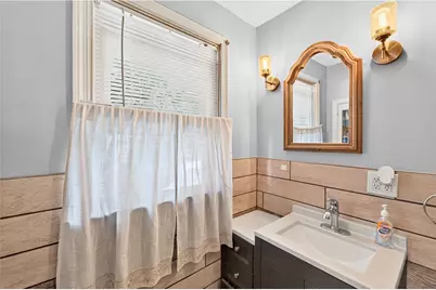 32 Leading Street, Johnston, RI 02929 - Photo 18