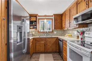 430 Pond St, South Kingstown, RI 02879 - Photo 6