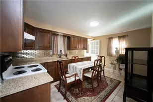3 Rose Dr, Pawtucket, RI 02861 - Photo 6