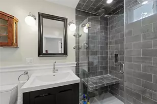 35 Hammond St, Providence, RI 02909 - Photo 20