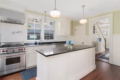 21 Division Street, Newport, RI 02840 - Photo 10