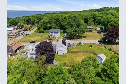 201 Randolph Avenue, Tiverton, RI 02878 - Photo 32