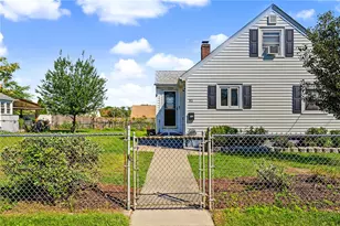 51 Lowell St, Cranston, RI 02910 - Photo 2