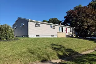 180 Woodland Ave, Cranston, RI 02920 - Photo 18