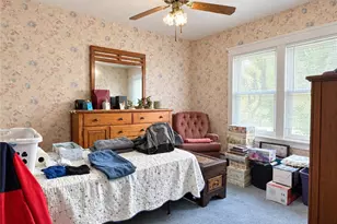 23 Whitford Ave, Pawtucket, RI 02860 - Photo 10