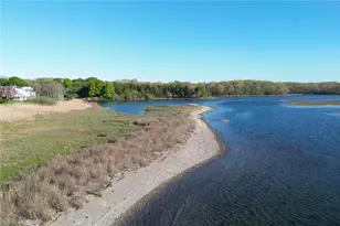 162 Indian Point Rd, Tiverton, RI 02878 - Photo 4