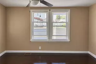 30 Eddington St, Pawtucket, RI 02861 - Photo 8