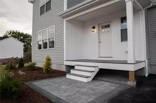 5 Recess Ln, Warwick, RI 02889 - Photo 2