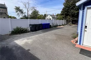 121 Camp St, Providence, RI 02906 - Photo 12