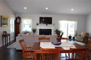 55 Deer Run Xing, Warwick, RI 02818 - Photo 8
