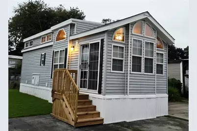 17 Stelhanie Drive, Pawtucket, RI 02860 - Photo 2