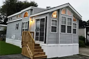 19 Stelhanie Dr, Pawtucket, RI 02860 - Photo 2