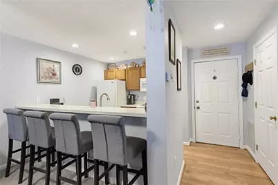 3524 West Shore Road #C-707, Warwick, RI 02886 - Photo 2