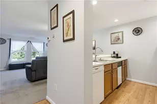 3524 W Shore Rd, Warwick, RI 02886 - Photo 8