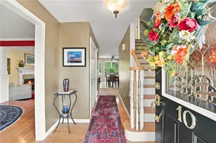 10 Jay Ct, Cranston, RI 02921 - Photo 8
