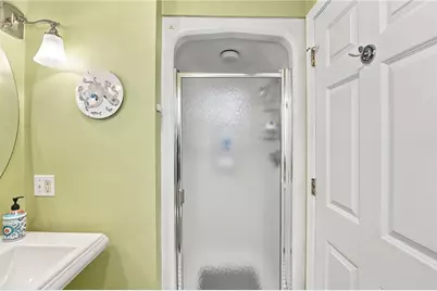 10 Jay Court, Cranston, RI 02921 - Photo 22