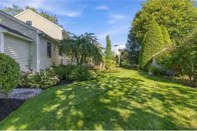 10 Jay Court, Cranston, RI 02921 - Photo 36