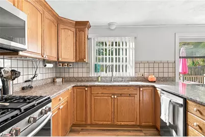 24 Derby Avenue, Johnston, RI 02919 - Photo 8