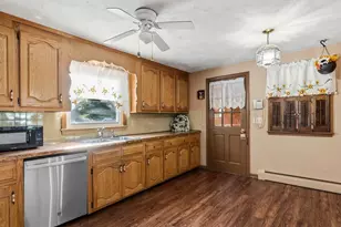 7 Charlotte Dr, Bristol, RI 02809 - Photo 2