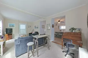 36 Dixon St, Newport, RI 02840 - Photo 14