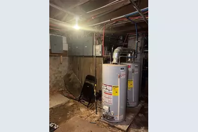 10 La Vaughn Street, Providence, RI 02909 - Photo 14