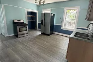 10 La Vaughn St, Providence, RI 02909 - Photo 10