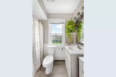 38 Collins Street #B, Bristol, RI 02809 - Photo 18