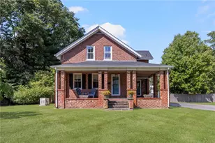 248 New Meadow Rd, Barrington, RI 02806 - Photo 1